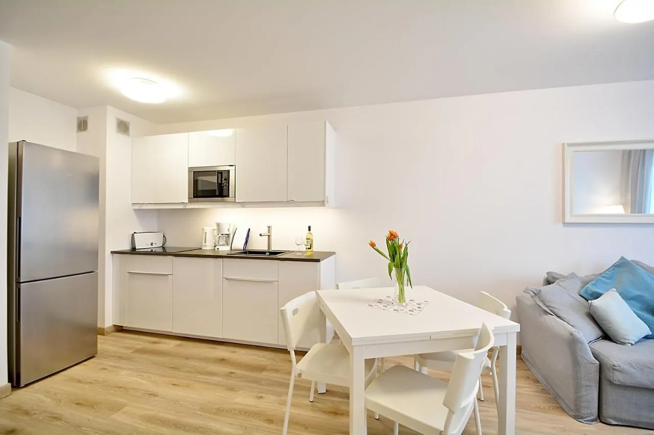 Sunflowers Apartament Morski W Kolobrzegu Apartment